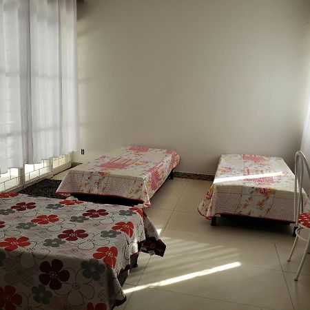 Espaco Inteiro Para 08 Pessoas Proximo A Area Hospitalar Em Bh 贝洛哈里桑塔 外观 照片